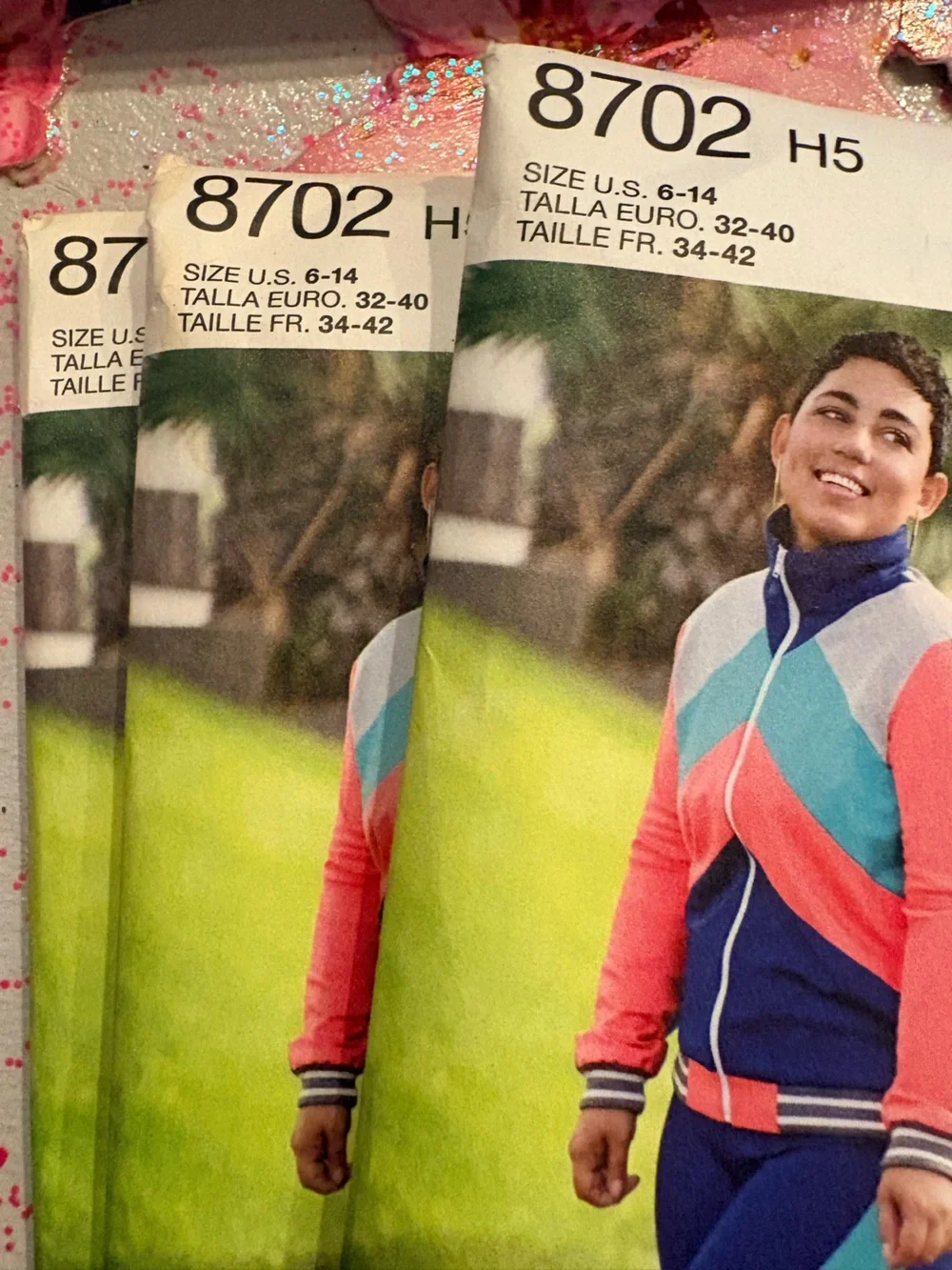 BN UNCUT SIMPLICITY 8702 H5 SEWING PATTERNS TRACK SUIT